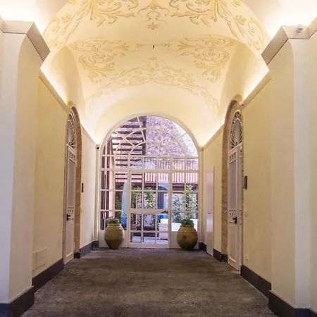 Archimedes Aparthotel *
